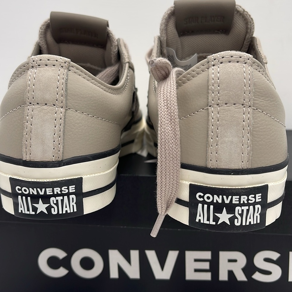 Converse Men’s STAR PLAYER 76 OX
PAPYRUS/CLASSIC TAUPE/EGRET A12405C Leat… - Picture 12 of 16